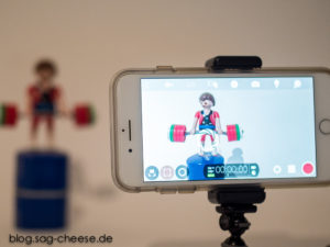 iPhone 7 Plus filmt Playmobil Mann mit Filmic Pro App
